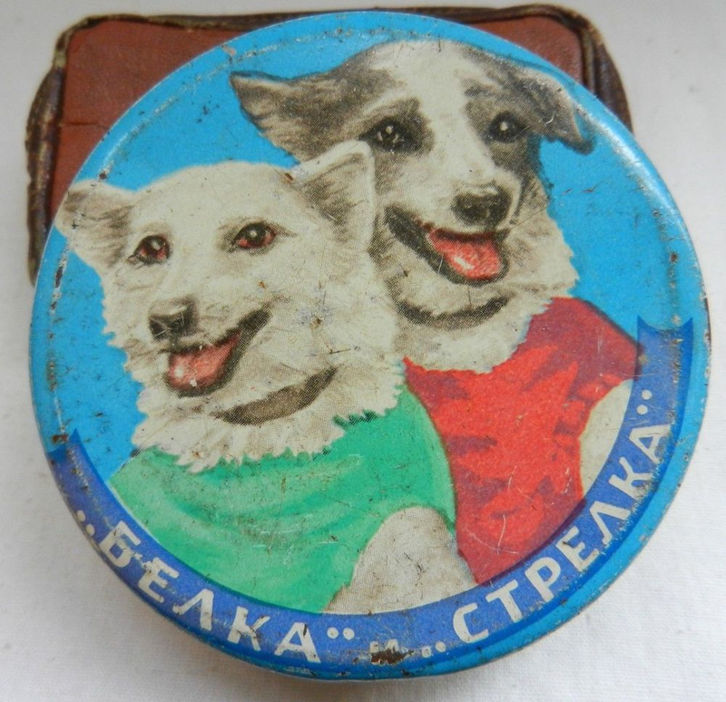 Illustration for article titled Vintage Memorabilia Celebrates The Soviet Union's Cosmonaut Dogs